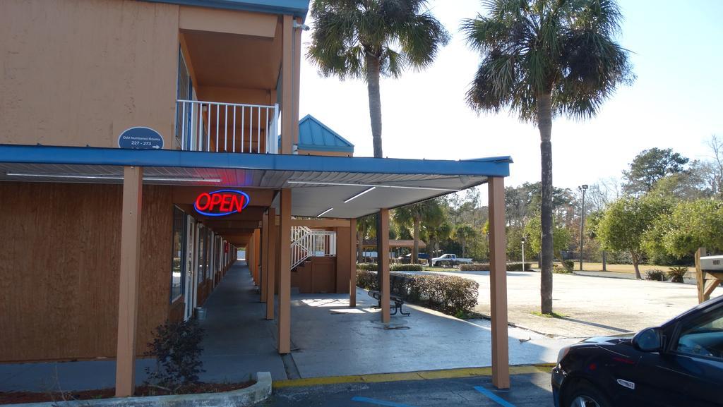 Econo Lodge Brunswick I-95 外观 照片